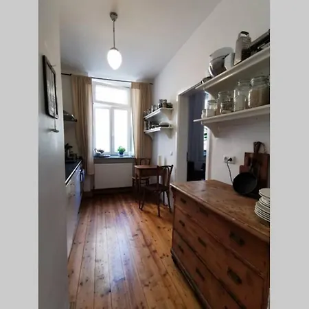 Huebsche Altbauwohnung 250M Oktoberfest/ City Lägenhet München